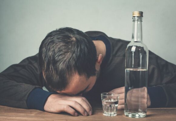 Пьянство – одна из причин как преступности, так и жестокости в семье